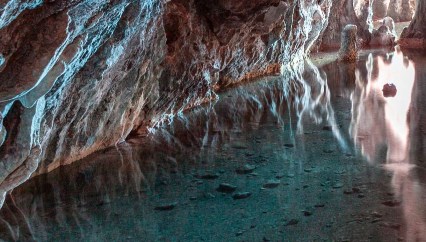 Grotta Giusti, visitare questa cavità carsica