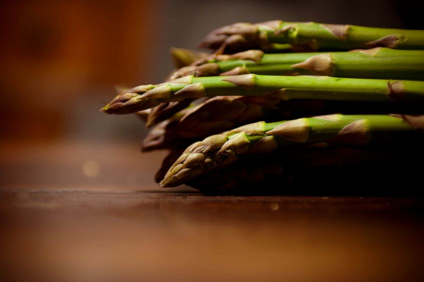 Pesto di asparagi: ingredienti e preparazione della ricetta