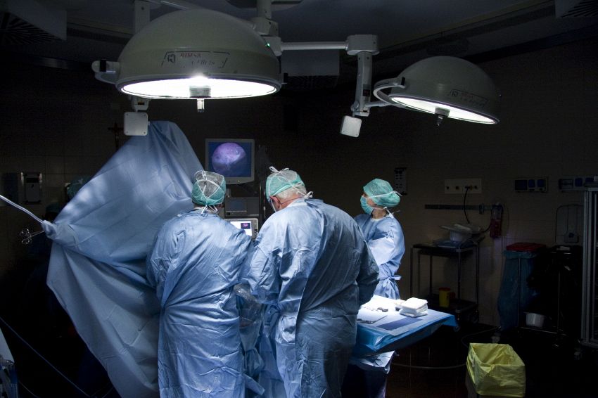 Trapianto di testa, un chirurgo cinese dice che è pronto