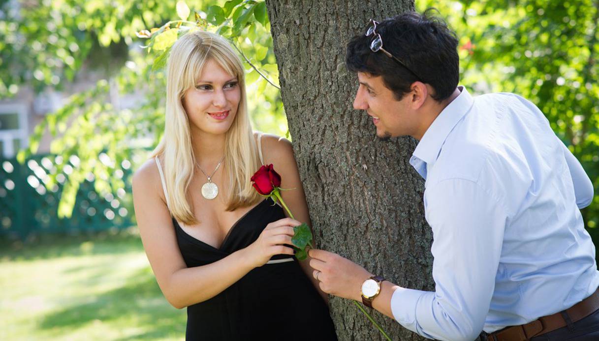 Dating online come farlo commettere