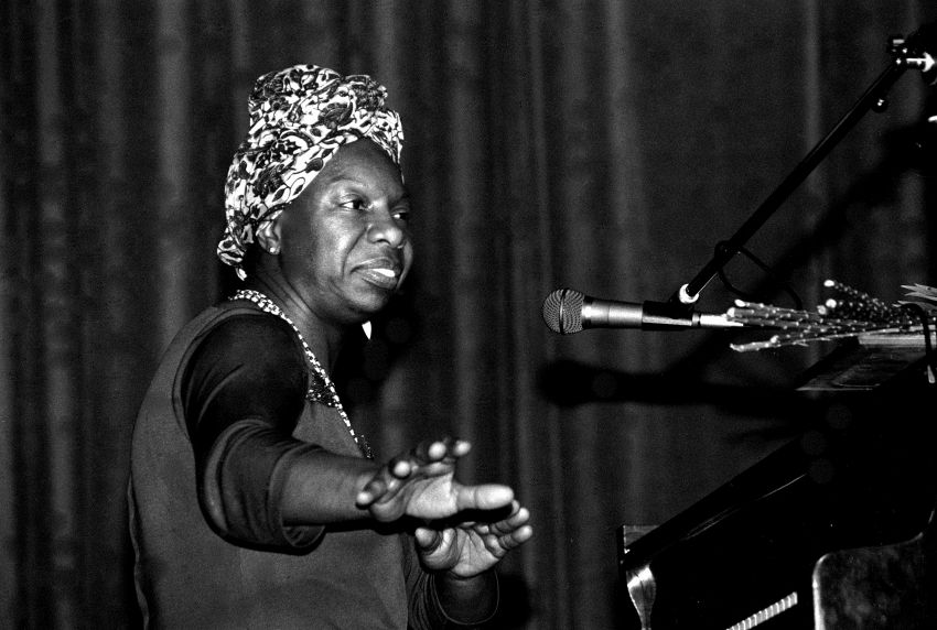 Nina Simone, biografia e successi di un genio musicale