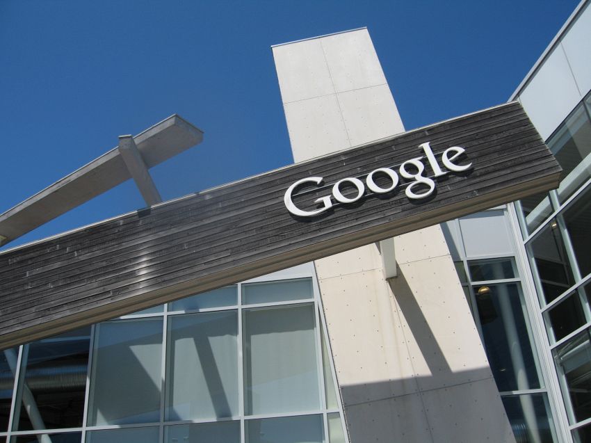 Diritto all'oblio su Google: ecco il modulo per richiede la cancellazione e rimozione a Google