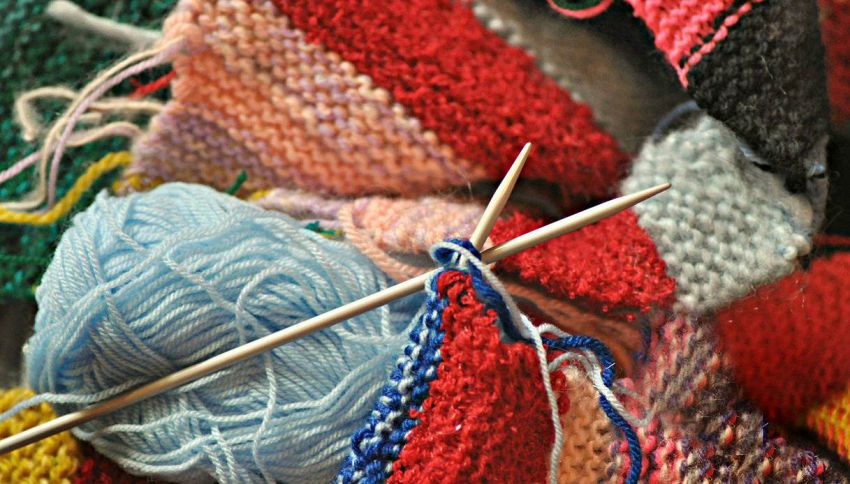 Lavorare a maglia è antistress e un'ottima ginnastica per la mente, lo dice la scienza