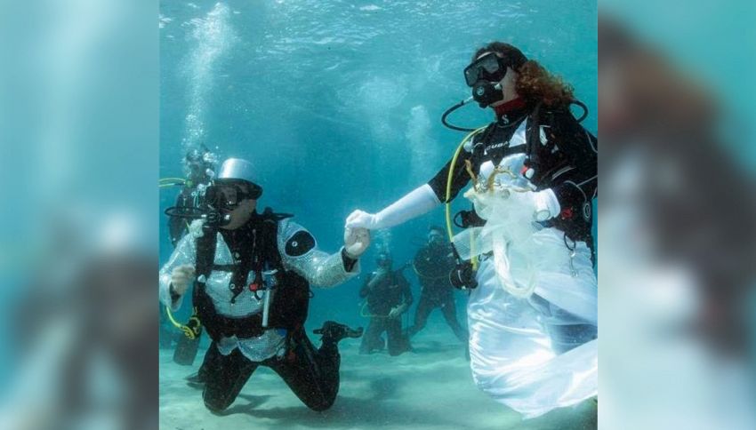 Matrimonio a 4 metri sott'acqua con 40 invitati