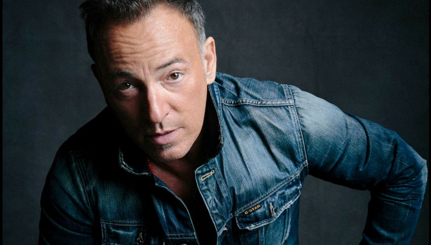 Buon compleanno a Julio Iglesias e Bruce Springsteen: chi sono i vip che festeggiano con loro il 23 Settembre