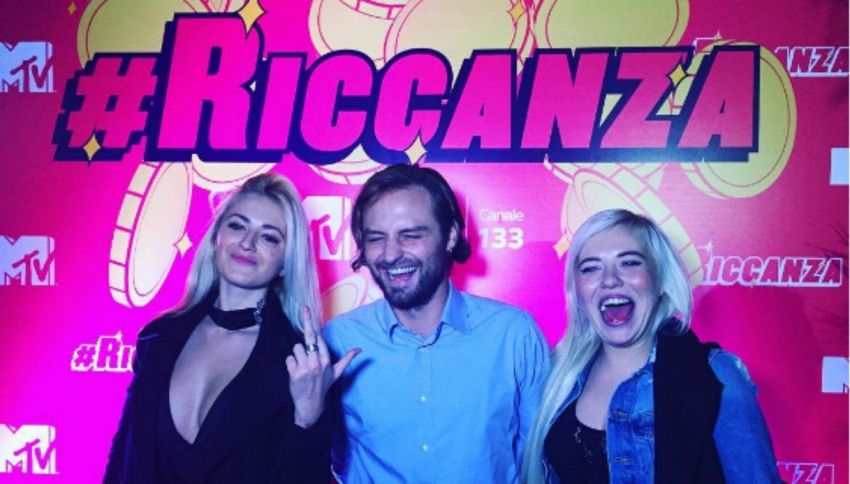 Qual è e chi ha scritto la sigla di #riccanza il programma di MTv sui rich kids?