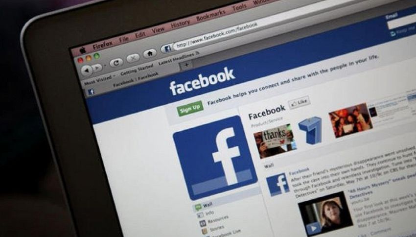 "Sei tu in questa foto?" il nuovo virus su Facebook