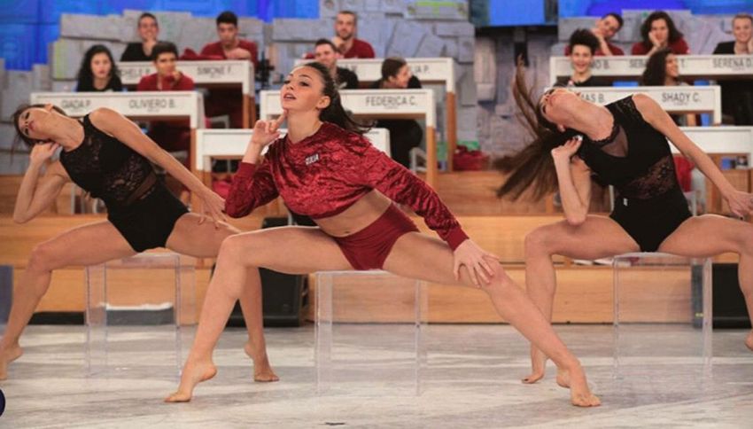 Veleni prima del serale di Amici: dure accuse di Giulia Pelagatti