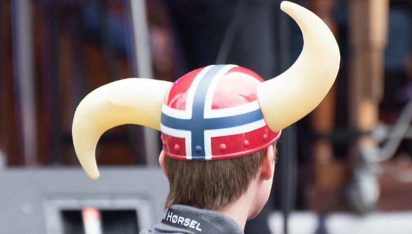 Cos’è il russefeiring, la folle moda degli studenti norvegesi