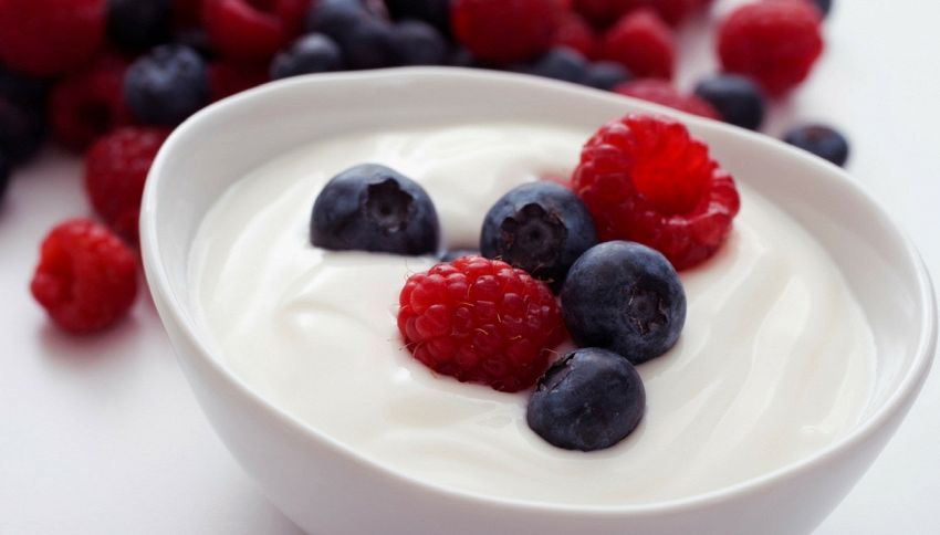 Lo yogurt che abbassa il colesterolo (e ha l'effetto del viagra)