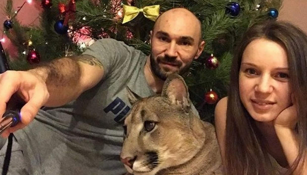 La coppia russa che vive con un puma in casa | superEva