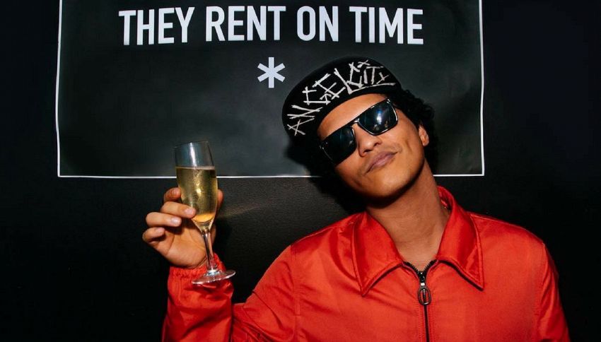 Accuse a Bruno Mars: si è appropriato della black music