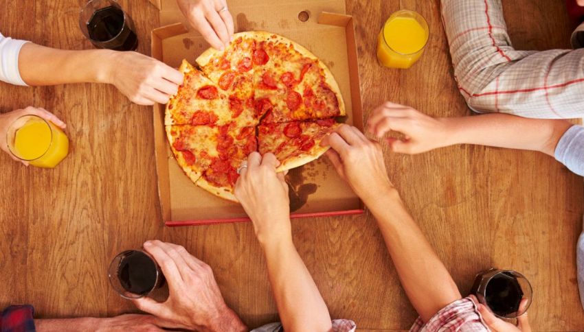 I rischi del cibo: negli USA aumentano gli “infortuni da pizza”