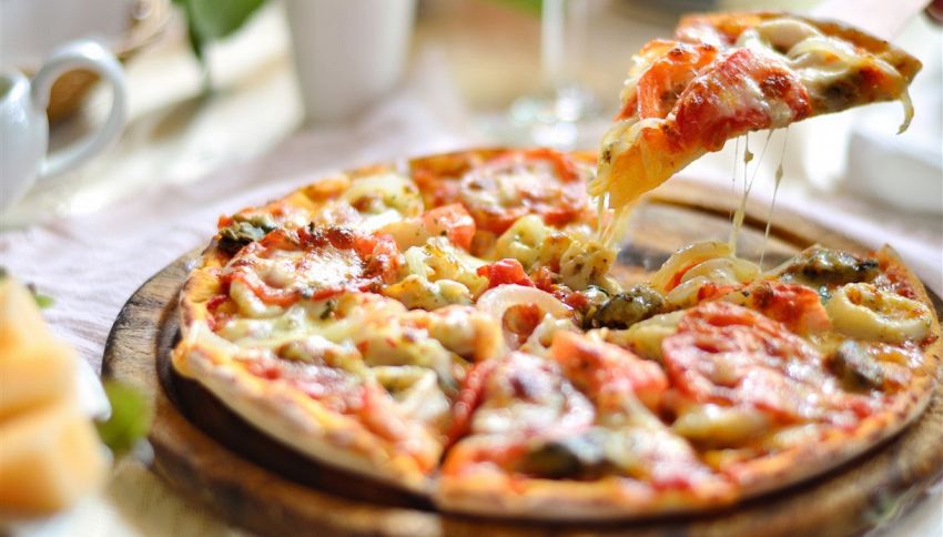 La pizza più costosa al mondo, spenderesti 8300 € per mangiarla?