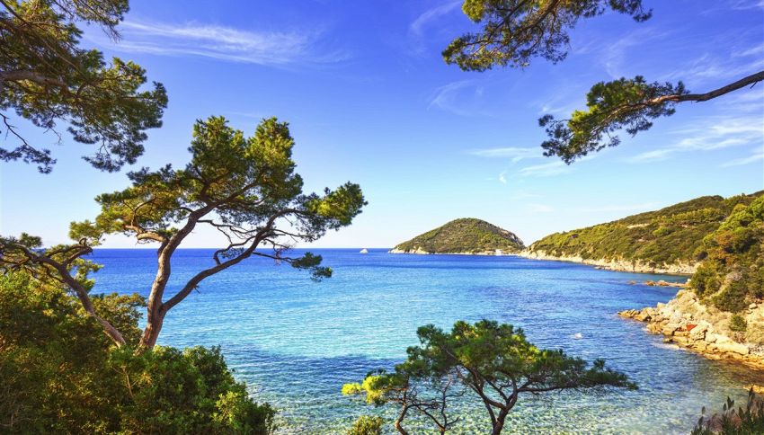 Vacanze all'Isola d'Elba a maggio: se piove dormi gratis