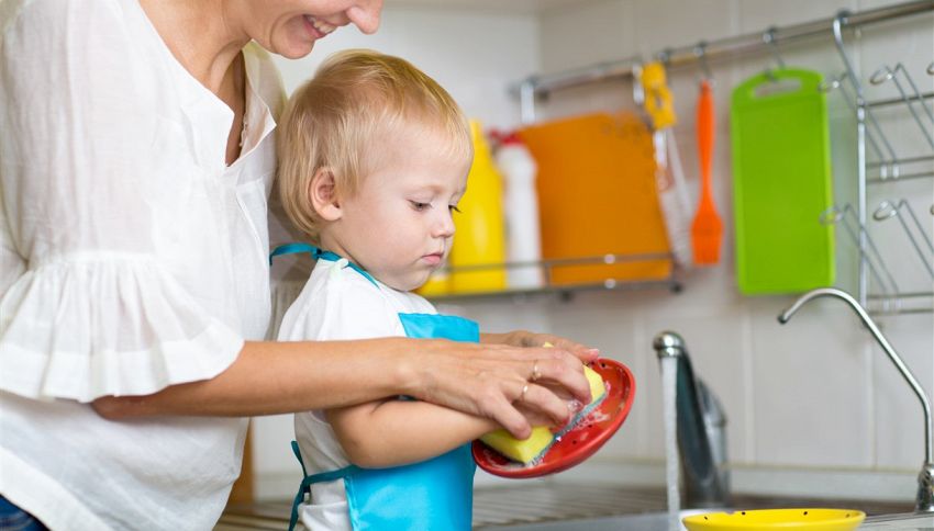 Il futuro di tuo figlio è legato alle pulizie di casa