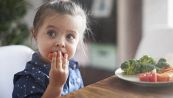 8 alimenti da non dare mai ai tuoi figli