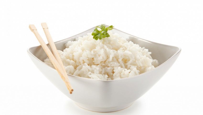 Il riso in bianco non è dietetico: il falso mito da sfatare