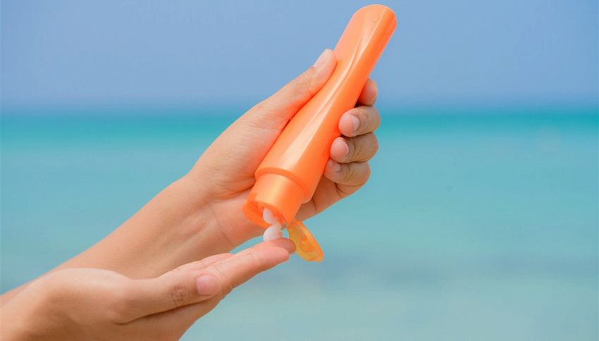 Usi la crema solare al mare? Il paradosso che potrebbe esporti al sole pi&ugrave; del necessario senza accorgertene