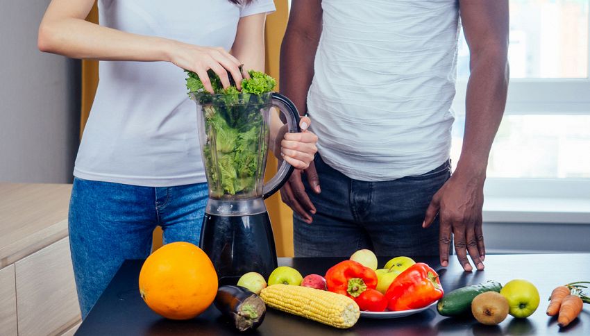 Gli alimenti che non dovresti mai mettere nel frullatore