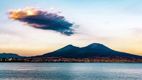 La storia della Compagnia dell'Anello in viaggio verso il Vesuvio