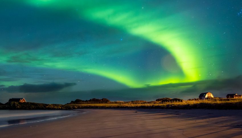 La foto incredibile dell'aurora boreale fotografata dallo spazio