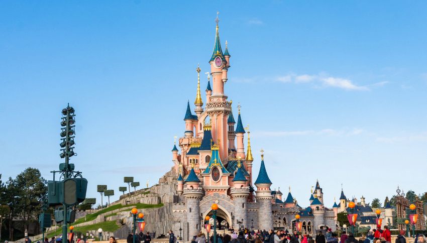 Una cena a Disneyland può costare anche 15mila dollari