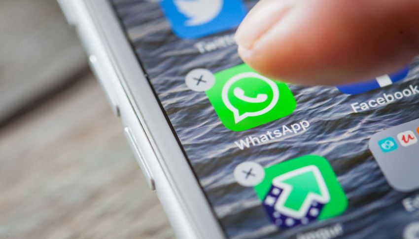 Come abbandonare un gruppo WhatsApp senza farsi notare
