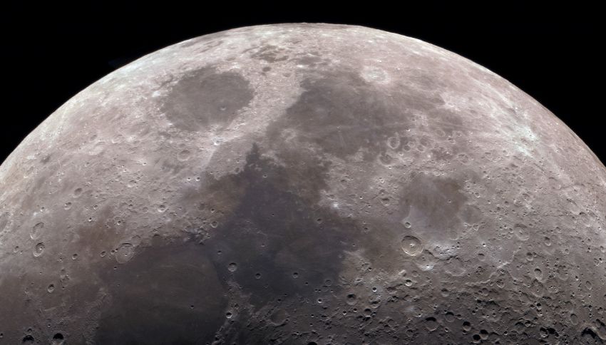 Cosa c'è veramente sul lato nascosto della Luna