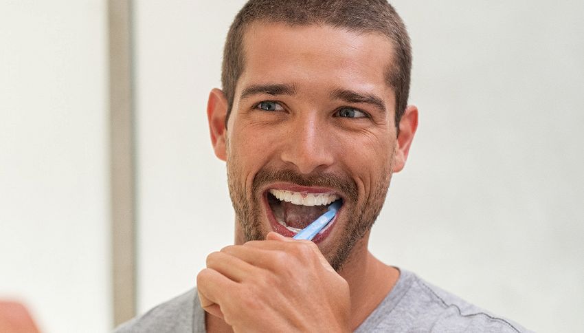 Se mangi questi cibi devi aspettare 30 min. per lavarti i denti
