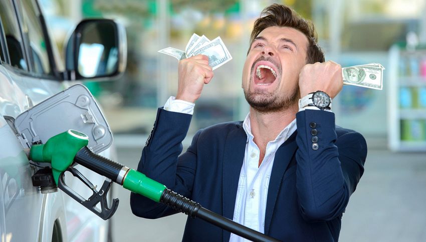 Fai spesso il pieno di benzina? Stai sbagliando: non risparmi!