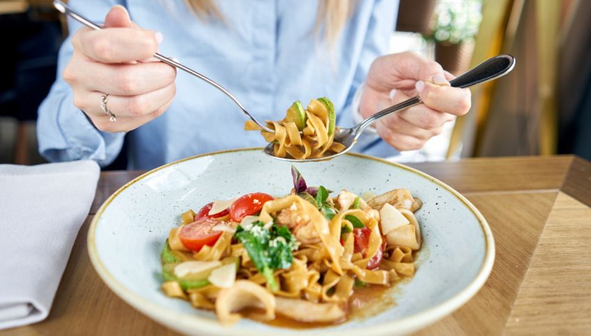 Dieta, la pasta riscaldata fa ingrassare meno: il motivo