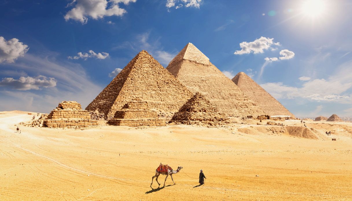 Egitto, scoperto un frammento dell&rsquo;Iliade in una mummia egiziana: il papiro che potrebbe riscrivere la storia