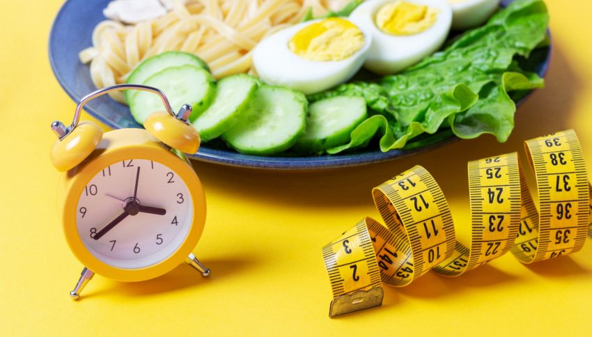 Mangia quando l'orologio segna quest'ora: rapida perdita di peso