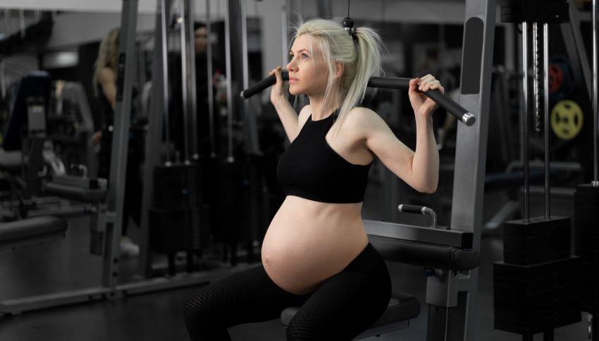 Solleva pesi in gravidanza: il bambino nasce così. Incredibile