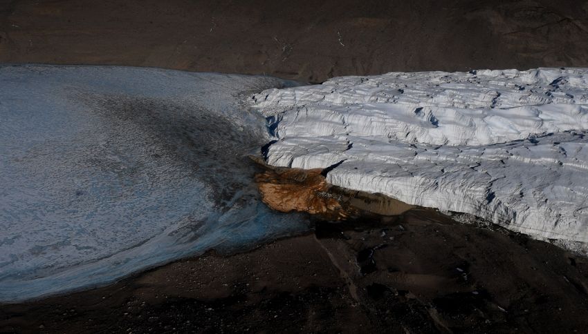 Mistero sulle ‘cascate di sangue’ in Antartide: cosa sta accadendo