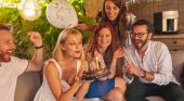 Divorziare con stile: il boom delle feste di separazione tra eccessi, hotel e spese folli