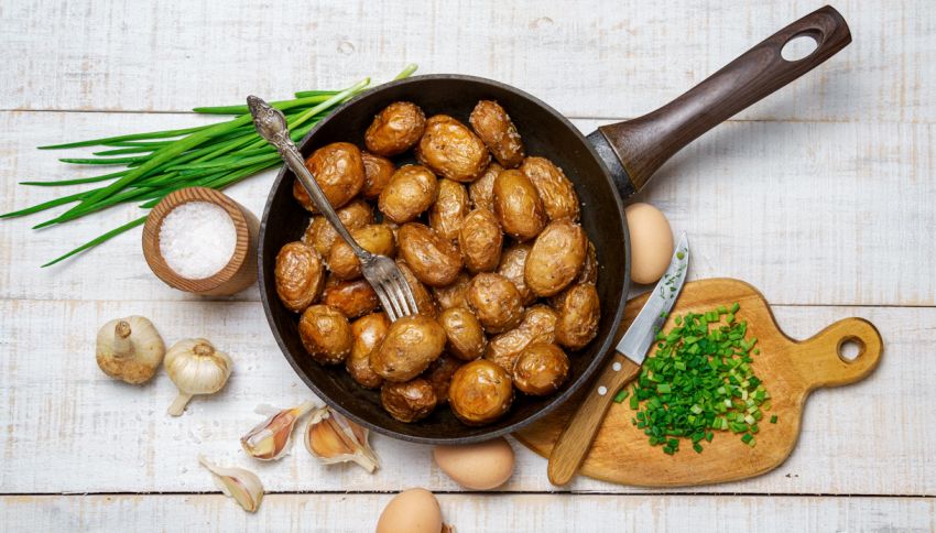 Evita le patate saltate in padella: perchè non dovresti farlo