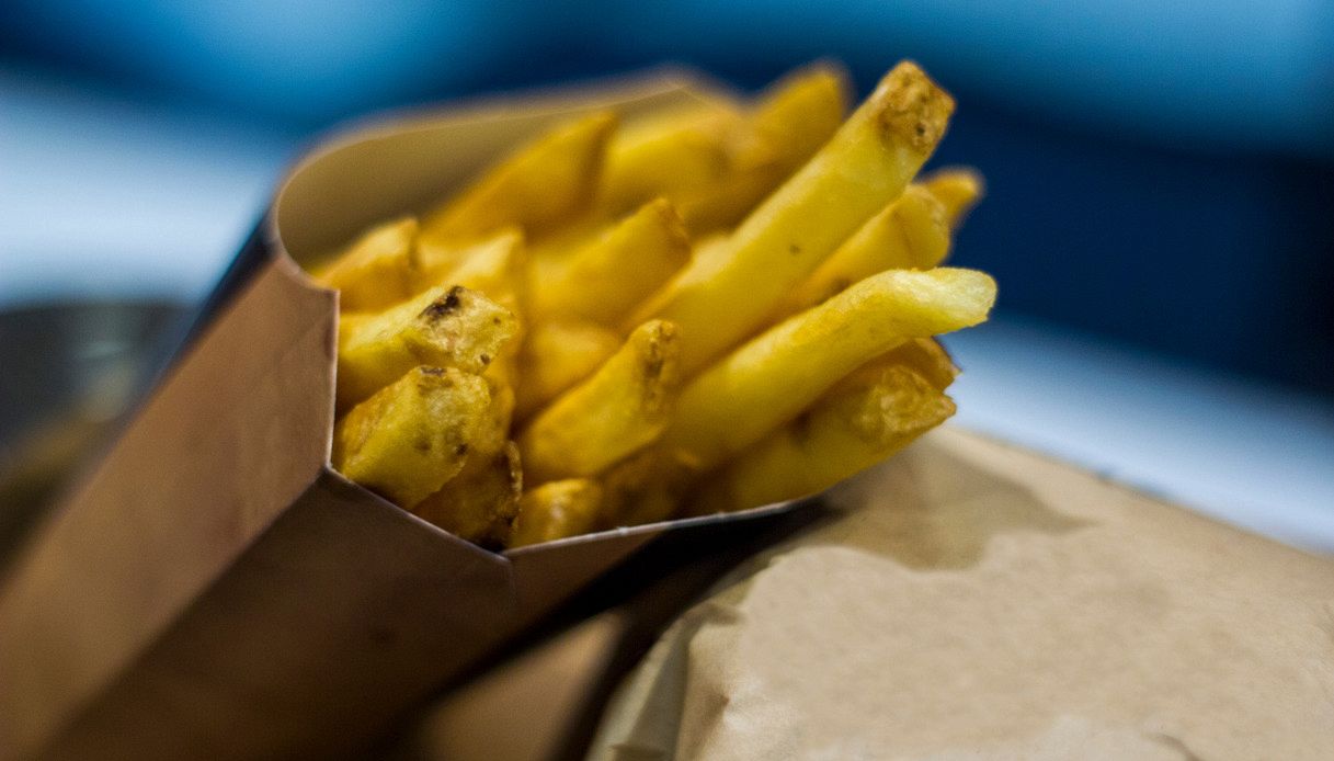 Patatine fritte: cosa succede davvero al tuo corpo se le mangi spesso