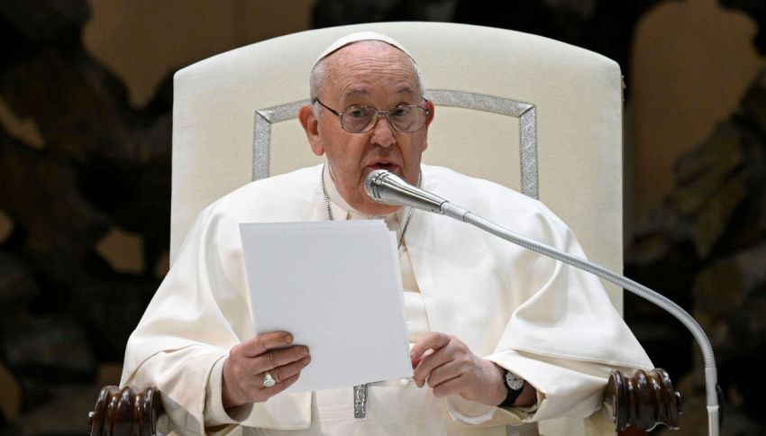 Papa Francesco, cosa faceva prima di diventare pontefice: il lavoro nelle discoteche