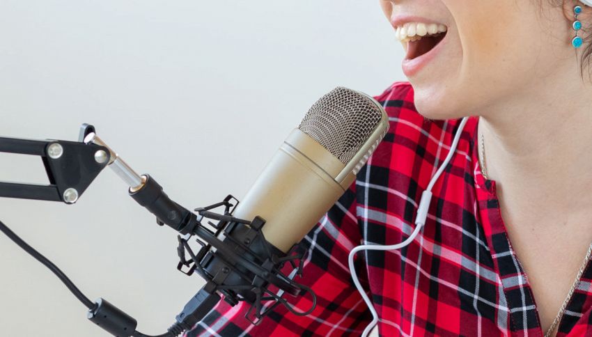 Questa ragazza si 'mangia' Diletta Leotta: i suoi podcast sono così reali che a 20 anni fa MLN di visualizzazioni. Guarda