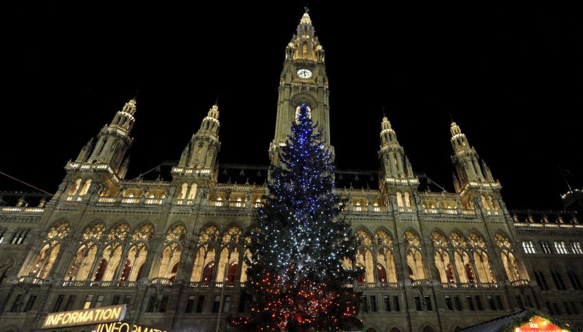 Vienna, un cuore volante per Natale: il magico momento alle 17:30