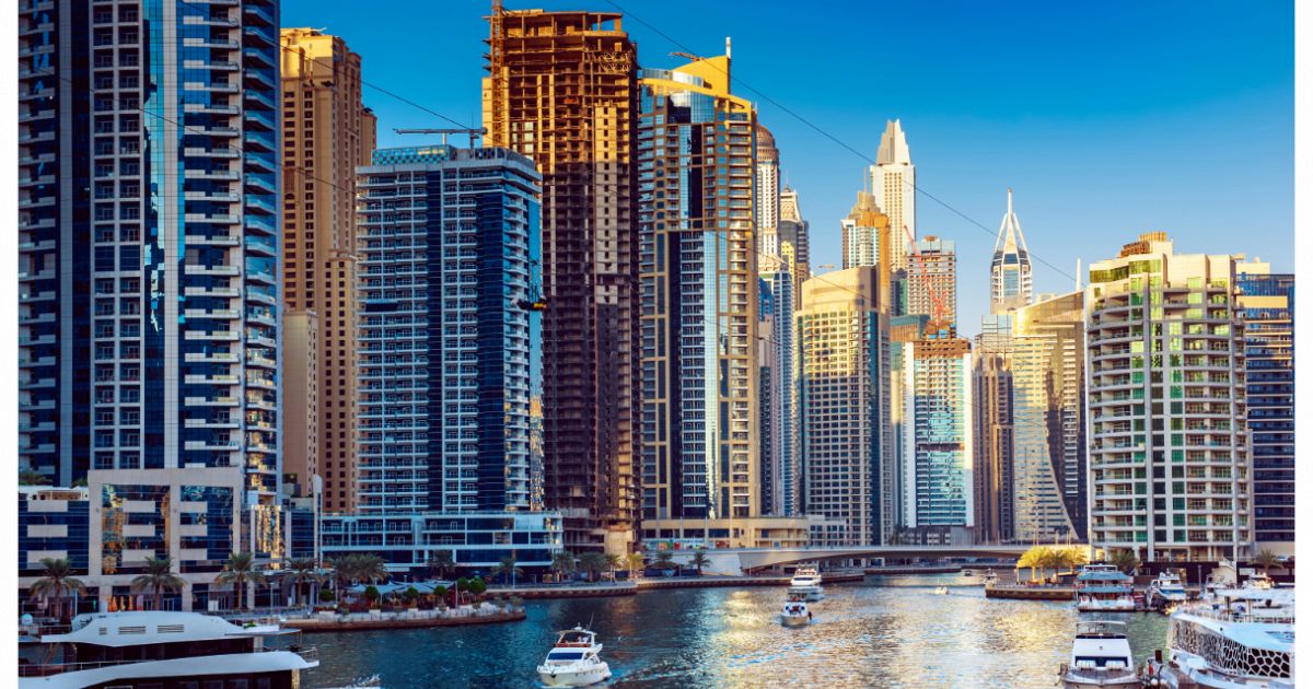 L'offerta di lavoro da sogno: alloggio gratuito a Dubai, benefit di