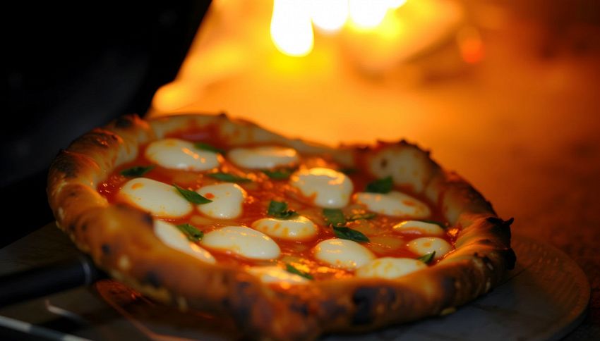 Dove mangiare la pizza migliore al mondo: la prima in classifica è in Italia. Ecco dove