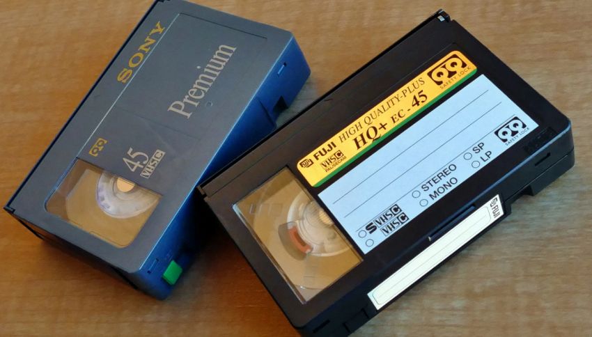 Hai ancora queste videocassette? Possono valere quanto un monolocale a Roma. Controlla se le hai