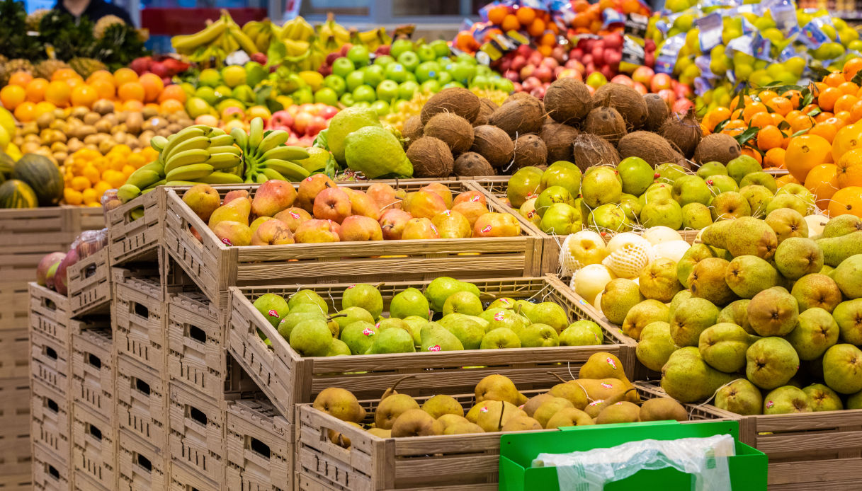Questo frutto insospettabile ha meno pesticidi di tutti: lo puoi mangiare senza problemi