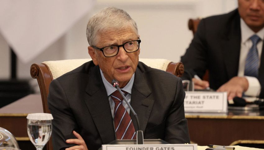 Bill Gates lancia l&rsquo;allarme sull&rsquo;intelligenza artificiale: &laquo;Non stiamo facendo abbastanza per evitare il peggio&raquo;