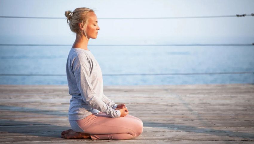 10 secondi per capire quanti anni vivrai: il semplice test che valuta l'invecchiamento del corpo
