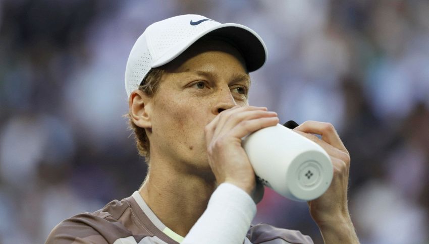 Jannik Sinner, il trucco "segreto" del campione di Wimbledon che aiuta muscoli e performance