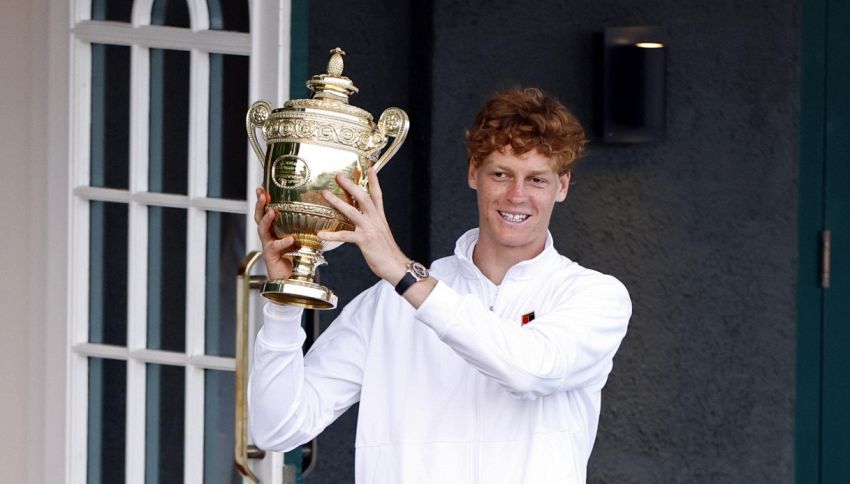 Sinner vince Wimbledon e diventa socio: la spilla vale più del trofeo. Quali sono i privilegi che avrà per tutta la vita